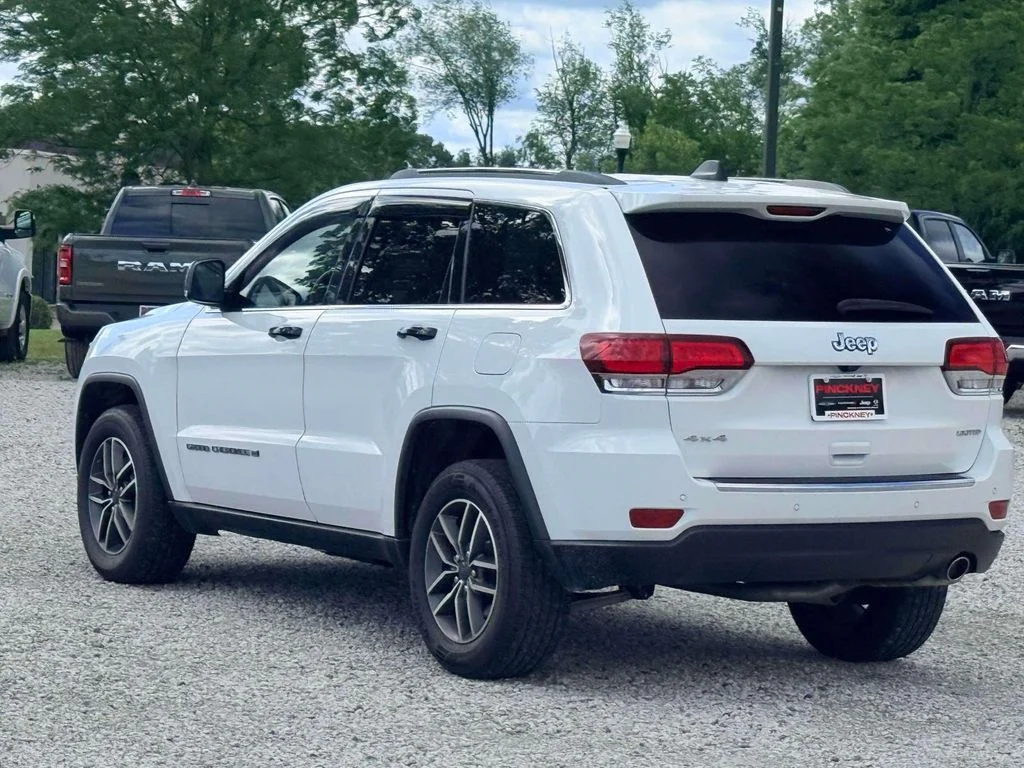 Used 2022 White Jeep Limited image 9