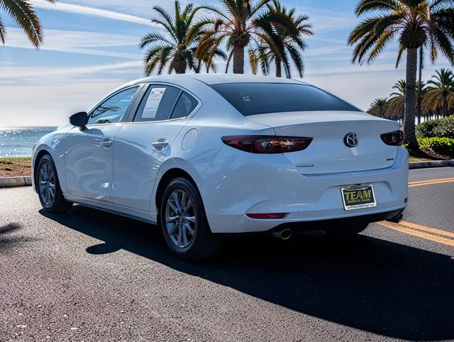 Certified Used 2022 White Mazda 2.5 S image 9