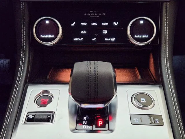 2026 Jaguar F-Pace R-Dynamic S - Photo 19