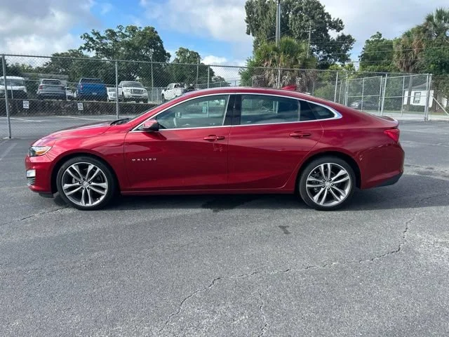 Used 2023 RADIANT RED TINTCOAT Chevrolet LT image 2