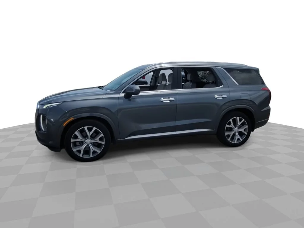 Used 2021 Gray Hyundai Limited image 4