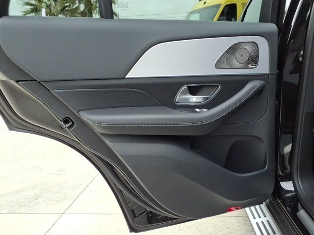 New 2026 Black Mercedes-Benz 450 image 17