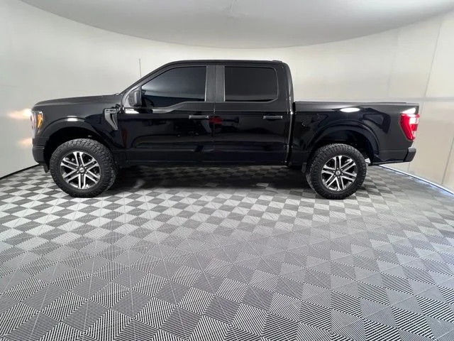 Used 2023 Black Ford XL image 4