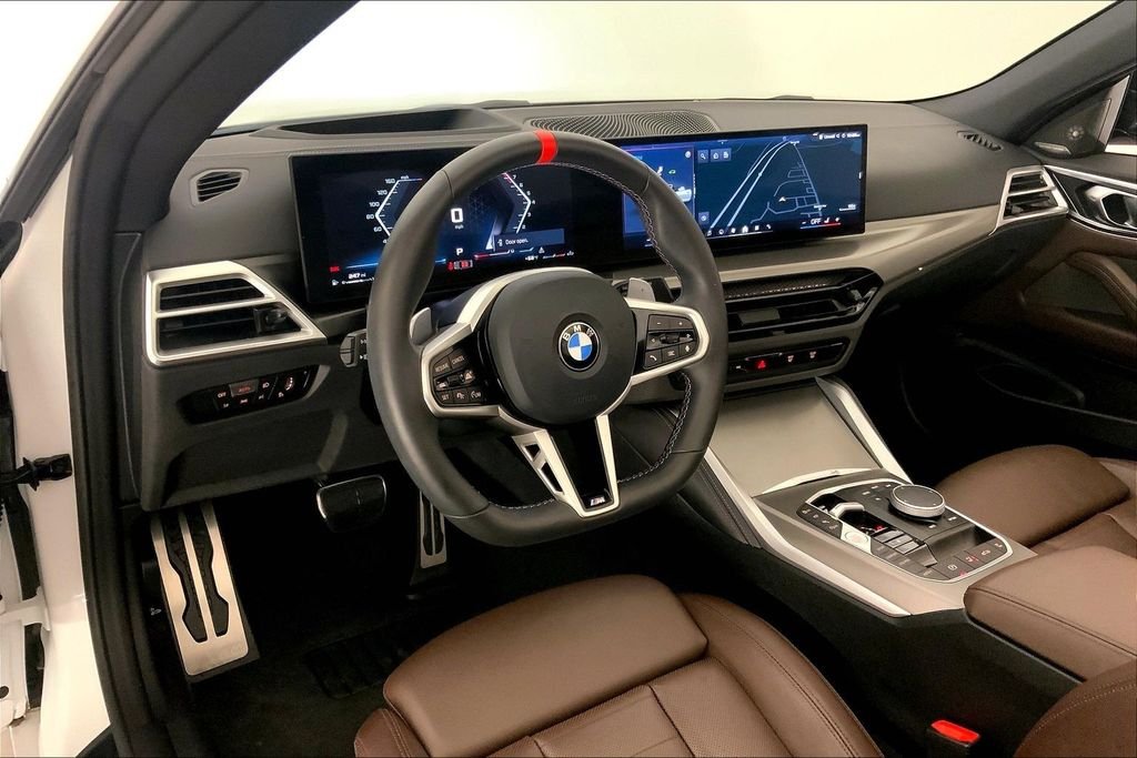 Used 2025 Mineral White Metallic BMW  image 21