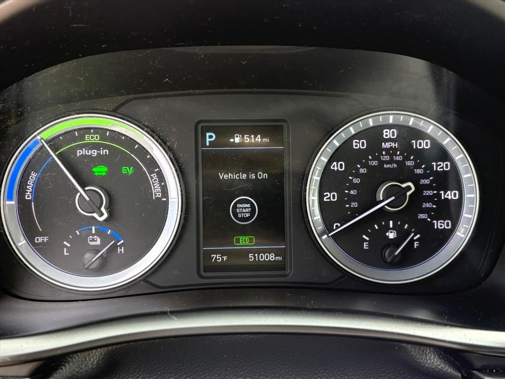 Used 2019 Hyper White Hyundai Limited image 7