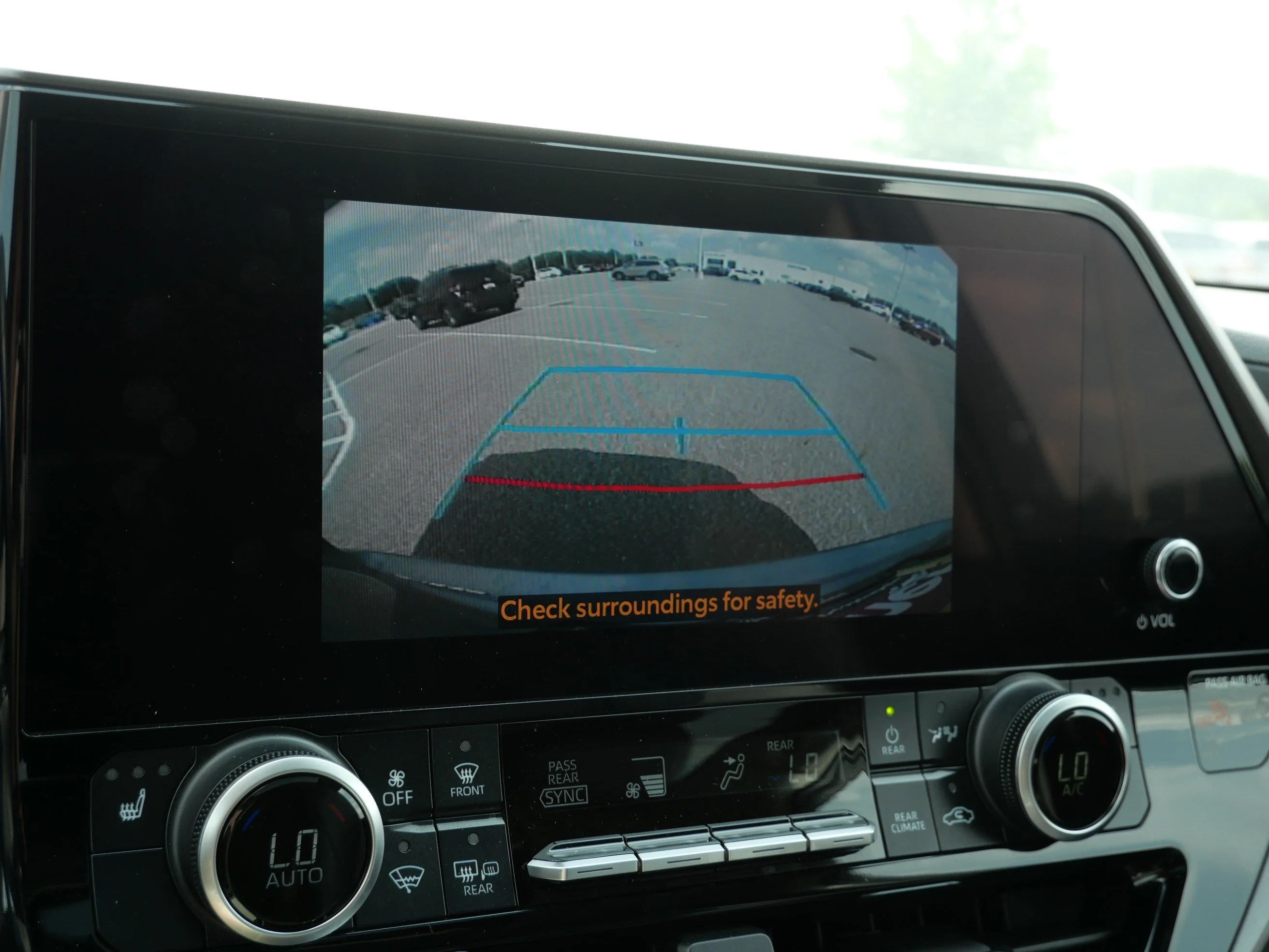 2024 Toyota Highlander XLE - Photo 30