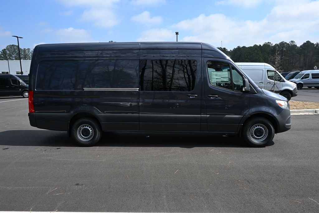 New 2026 Tenorite Gray Metallic Mercedes-Benz Crew 170 WB image 25