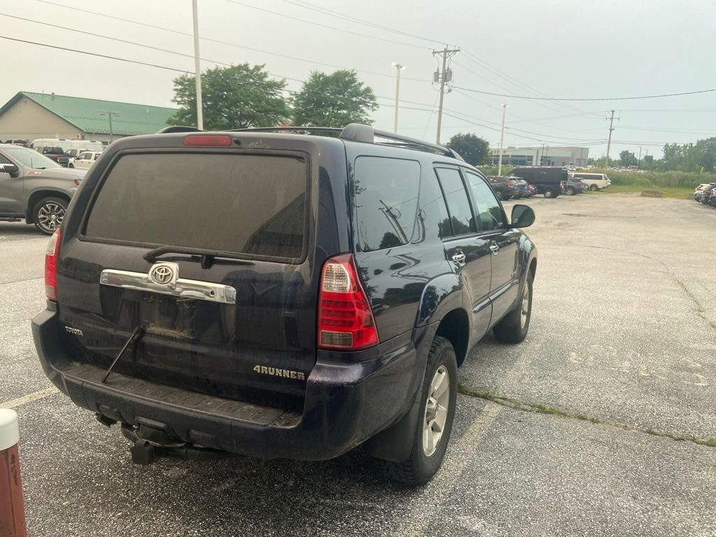 Used 2008 Blue Toyota SR5 image 5