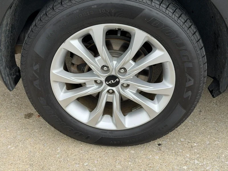 Certified Used 2022 Everlasting Silver Kia LX AWD image 7