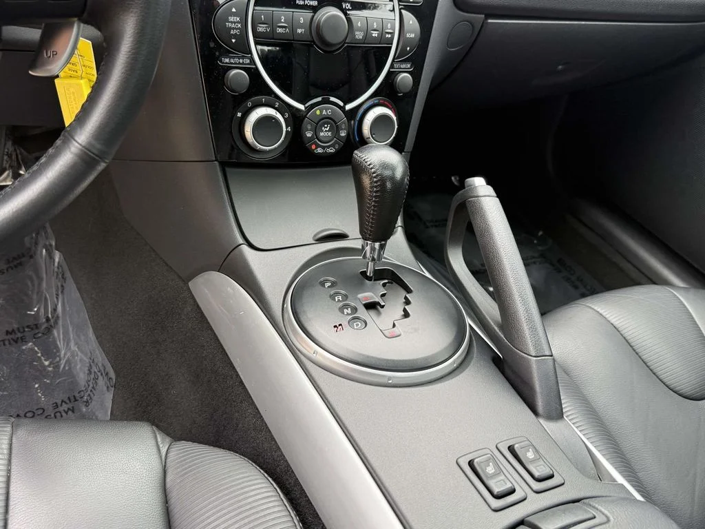 Used 2005 Gray Mazda Sport image 22