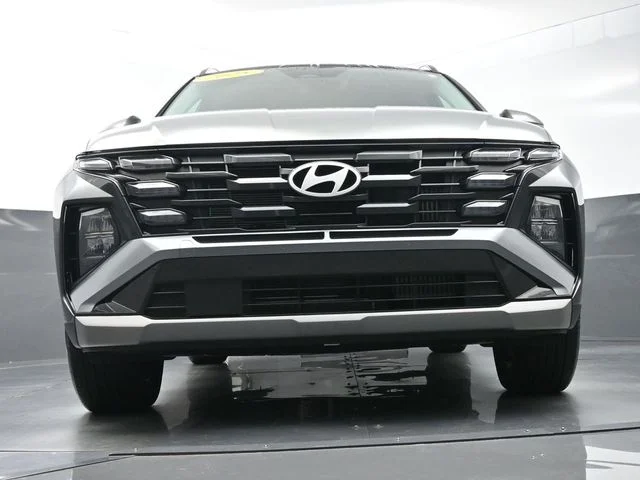 Used 2025 Gray Hyundai SEL Convenience image 34