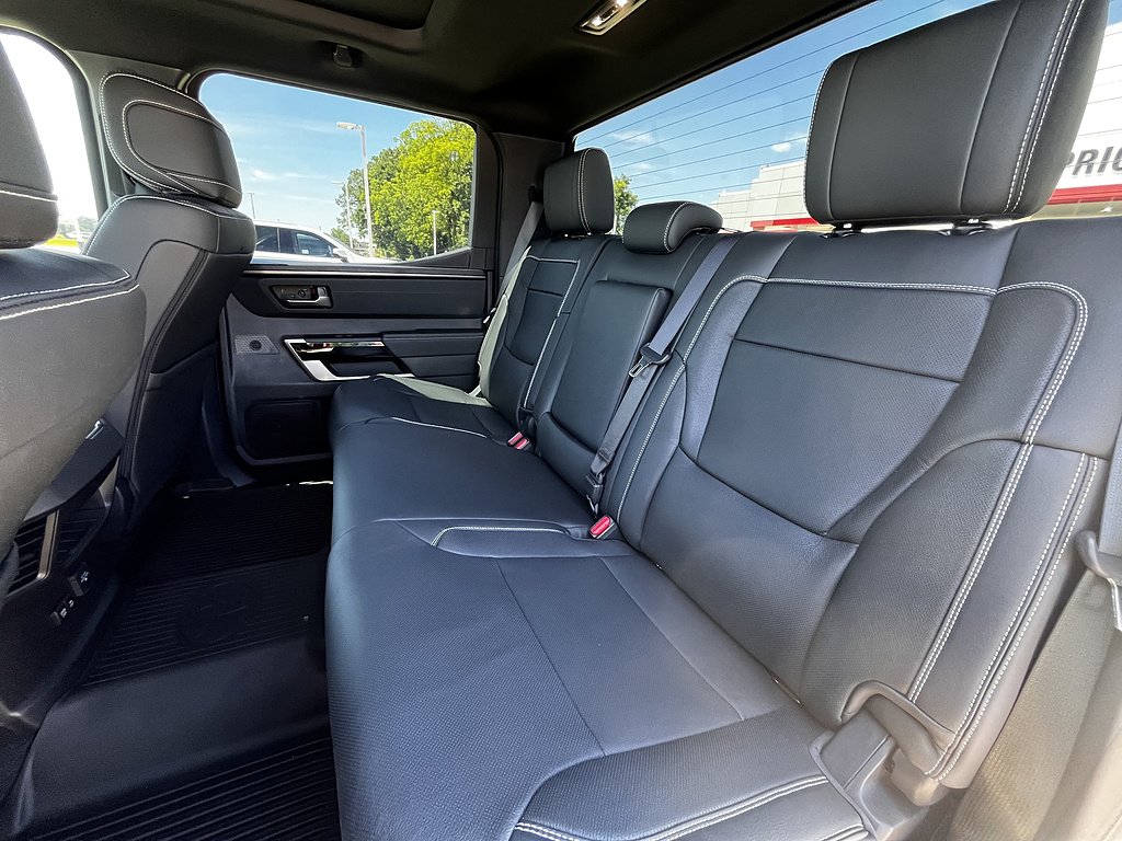 2026 Toyota Tundra Limited - Photo 10