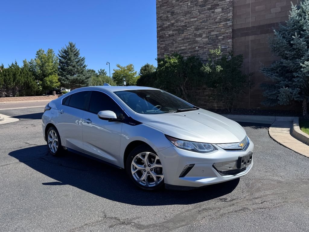 Used 2017 Silver Chevrolet Premier image 2
