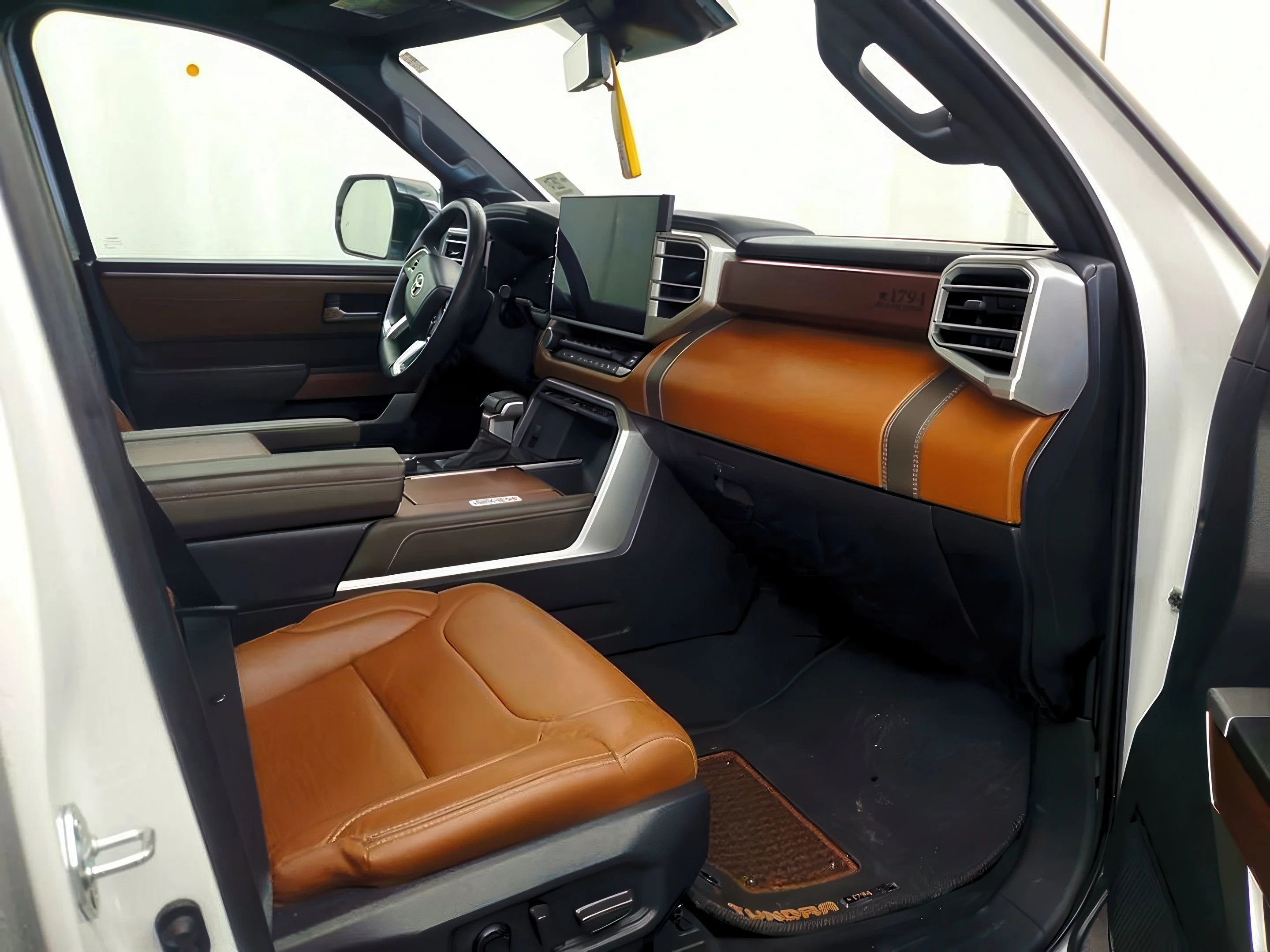 2025 Toyota Tundra 1794 Edition - Photo 11