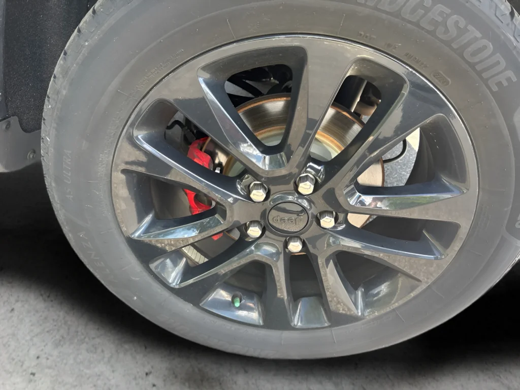 Used 2020 Gray Jeep Altitude image 19