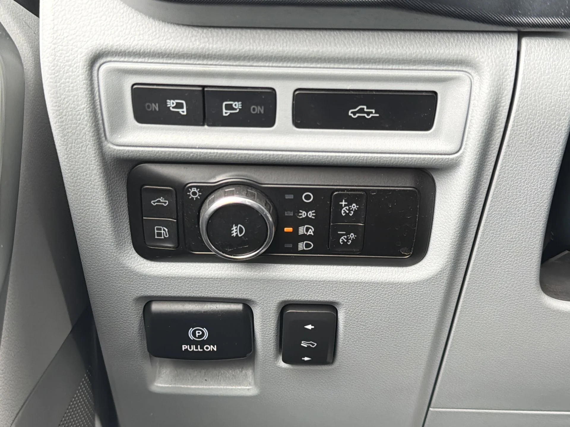 Certified Used 2023 White Metallic Ford Limited image 28