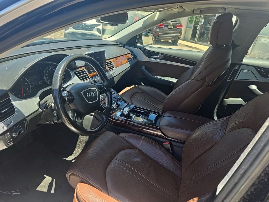 Used 2014  Audi 4.0T image 14