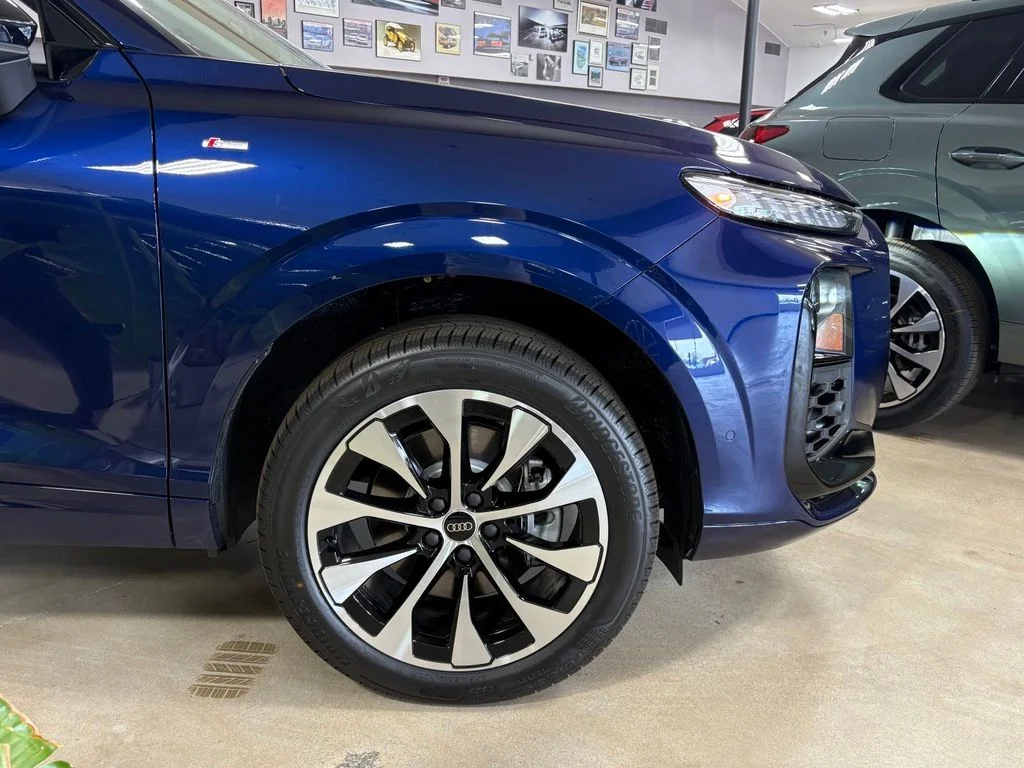 2026 Audi Q3 Base - Photo 12