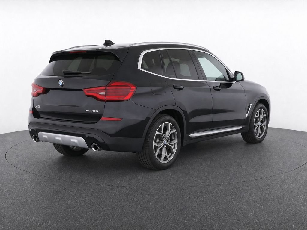 Used 2020 Jet Black BMW sDrive30i image 3