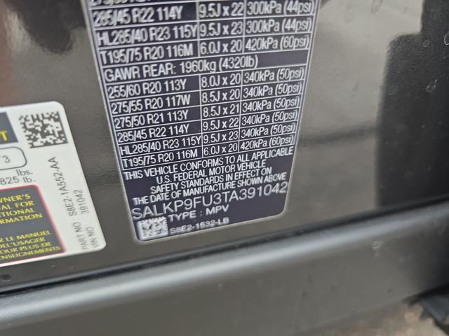 New 2026 Carpathian Grey Land Rover SE image 24