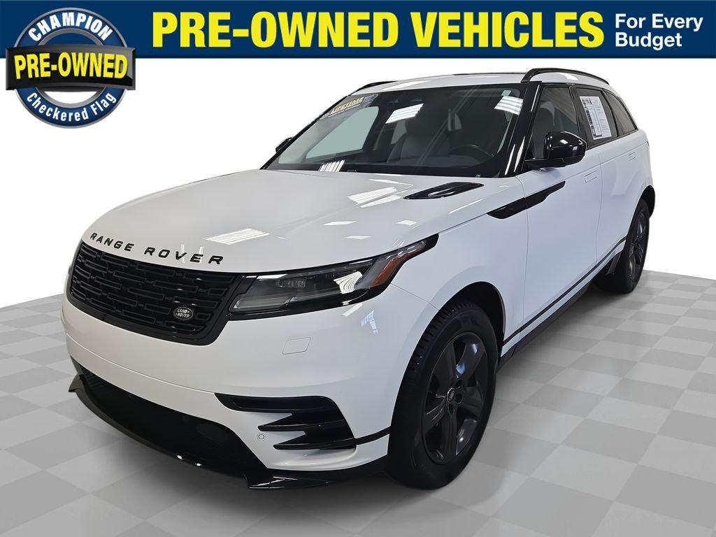 Used 2025 Ostuni Pearl White Metallic Land Rover Dynamic SE image 1