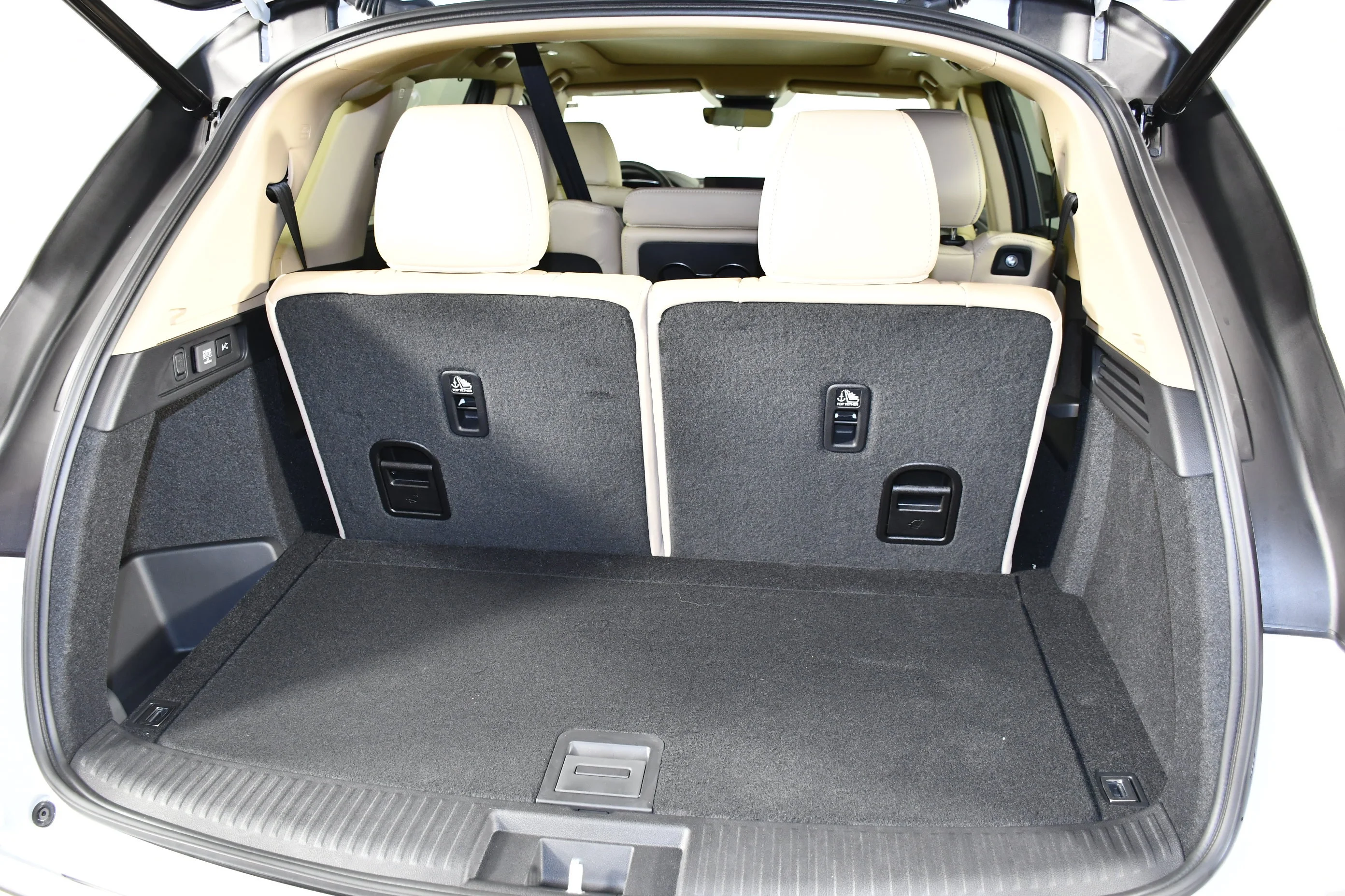 New 2026 Platinum White Pearl Acura w/Technology Package image 16