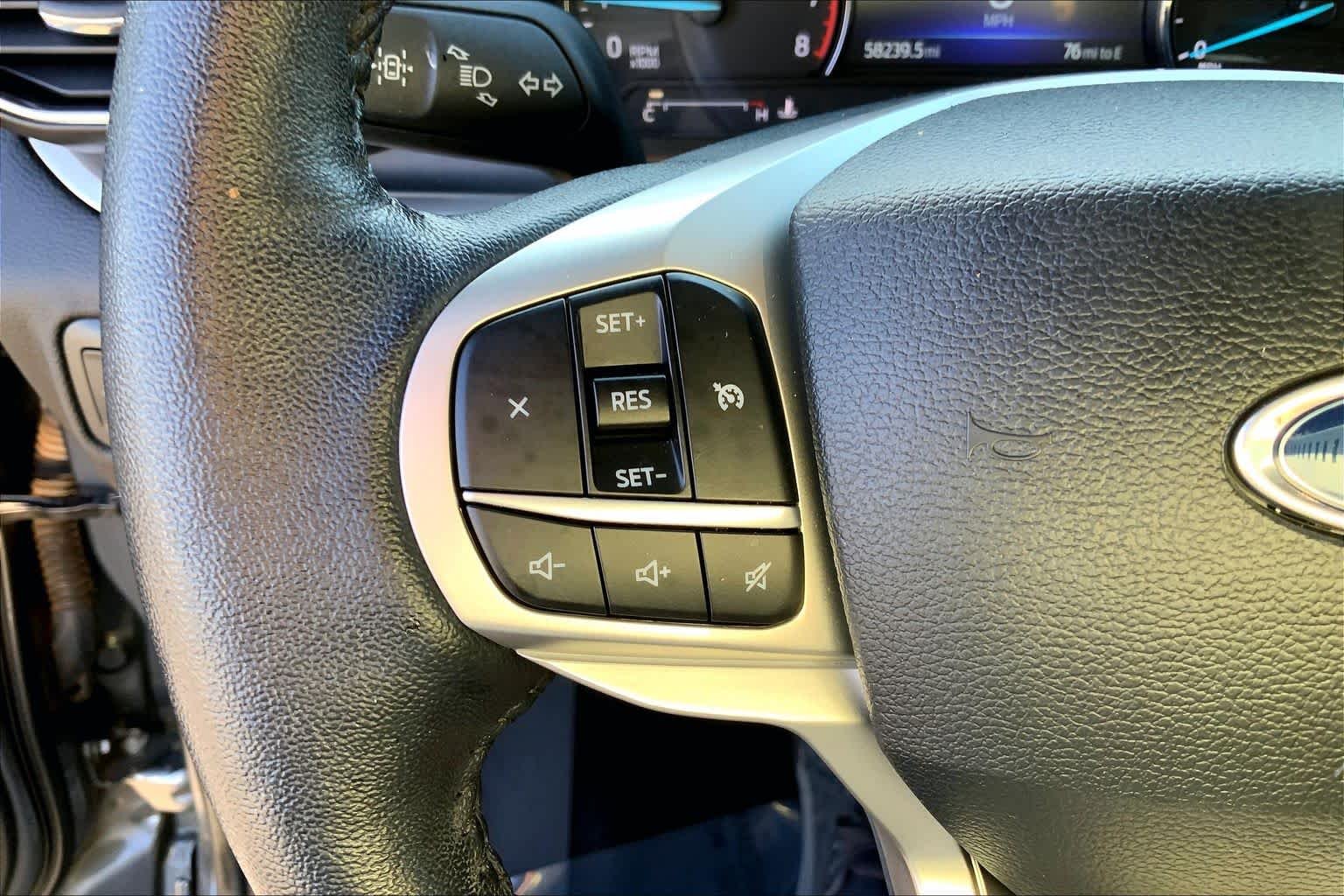 Used 2022 Carbonized Gray Metallic Ford XLT image 23