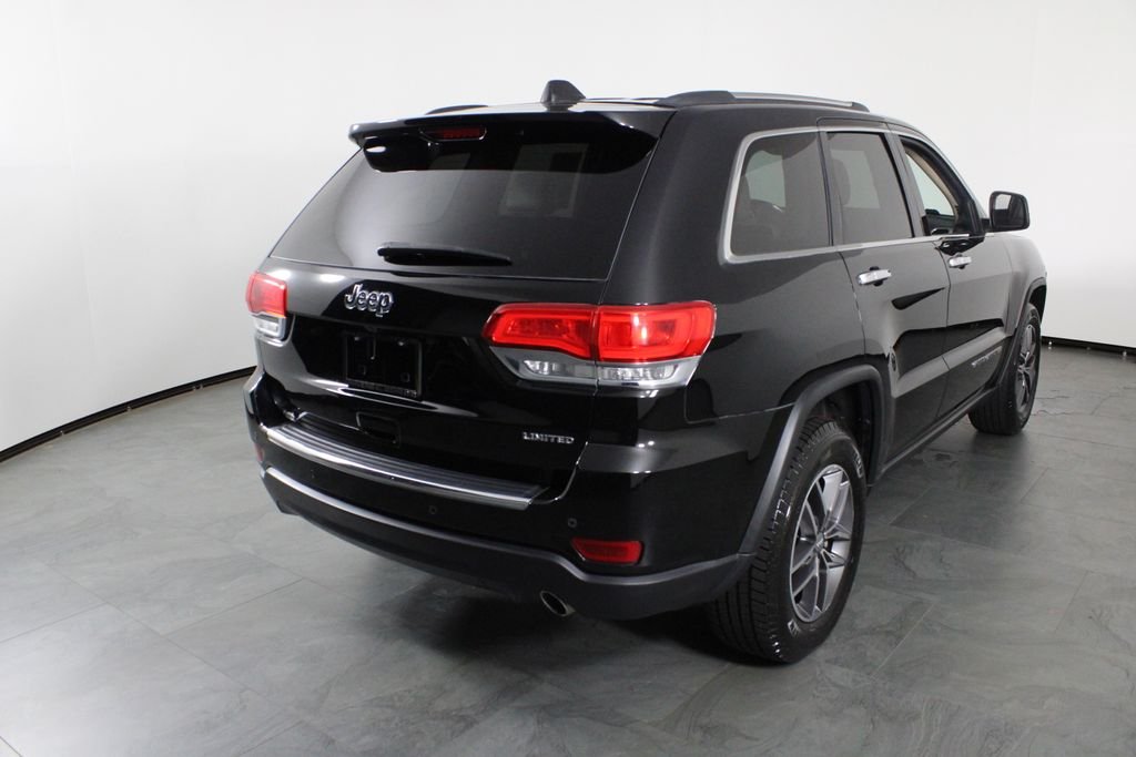 Used 2017 Black Jeep Limited image 3