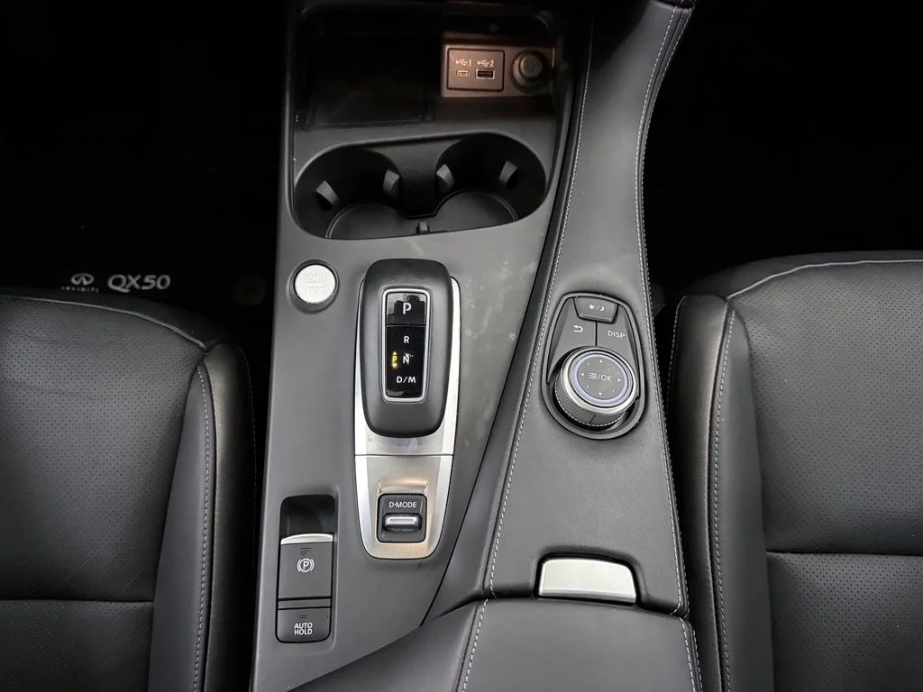 Used 2023 Gray INFINITI LUXE image 26