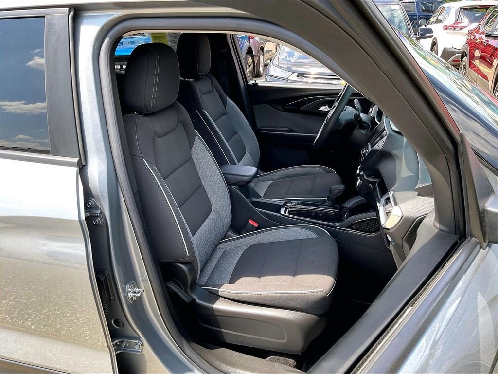 Used 2023 Gray Chevrolet LT image 11