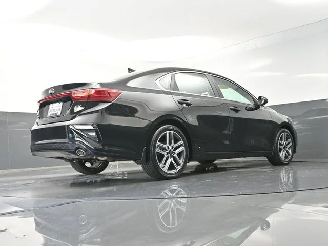 Used 2021 Black Kia EX image 49