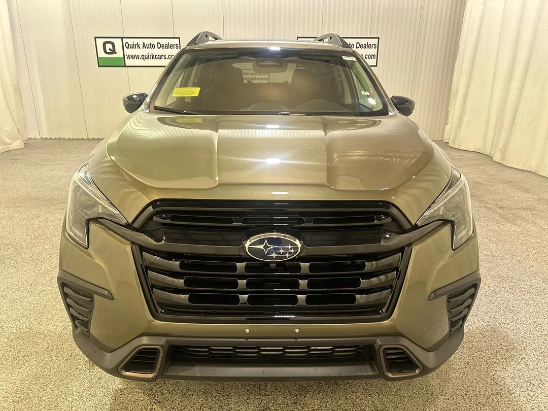 New 2026 Autumn Green Metallic Subaru Limited Bronze Edition image 2