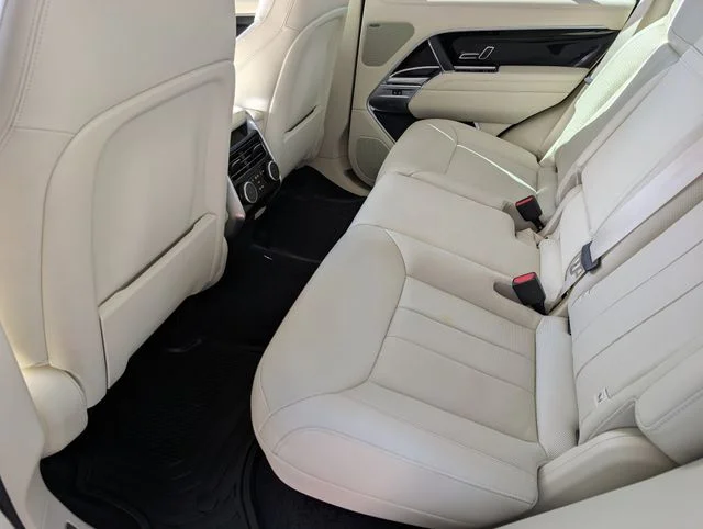 2023 Land Rover Range Rover SE - Photo 10