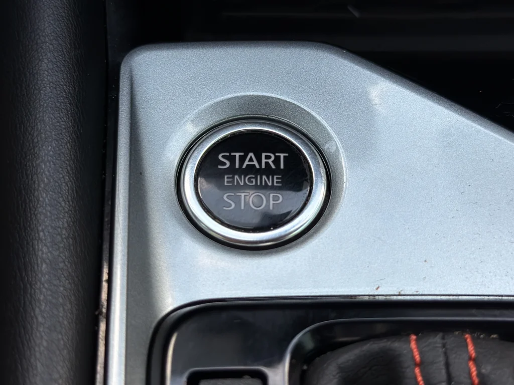 Used 2023 White Nissan 2.0 SR image 11