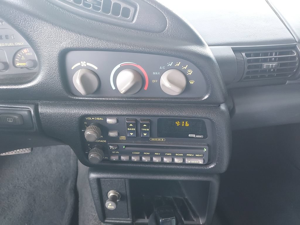 Used 1993 Black Chevrolet Z28 image 21