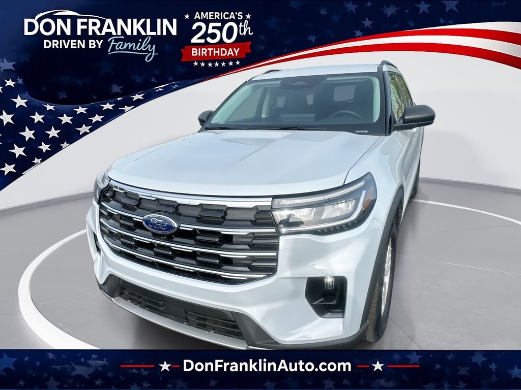 New 2026 Space White Metallic Ford Active image 1
