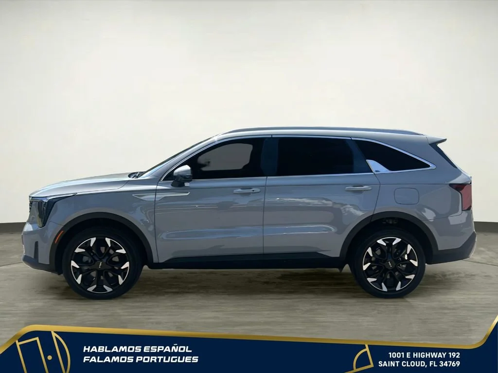Used 2025 Gray Kia EX image 3