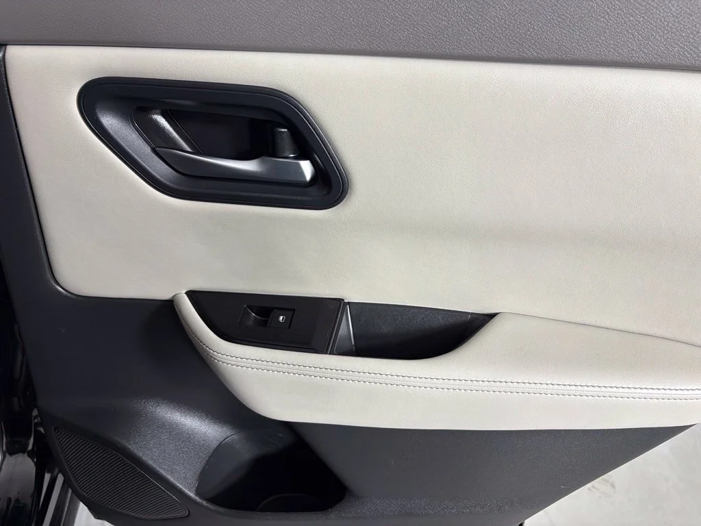 Used 2025 Black Nissan SV image 30