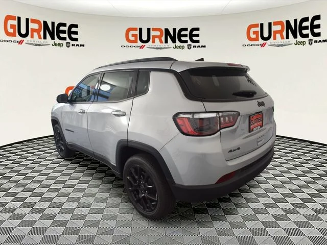 New 2026 Silver Zynith Metallic Clear-Coat Exterior Paint Jeep Latitude image 4