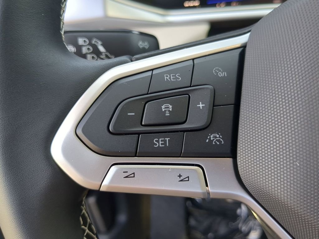 New 2026 White Volkswagen 1.5T SE image 28