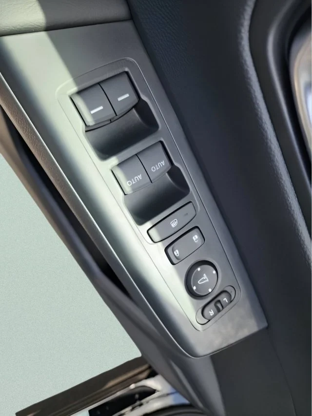 New 2026 Urban Gray Pearl Honda EX image 24