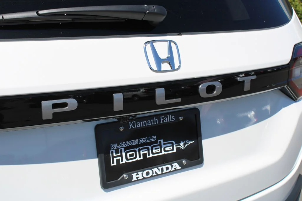 New 2026 Platinum White Pearl Honda AWD EX-L image 10