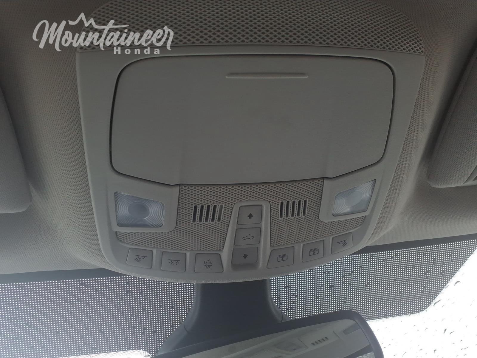 Used 2022 Agate Black Ford SEL image 35
