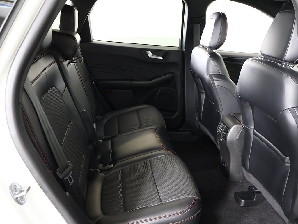 2024 Ford Escape ST-Line Select - Photo 36