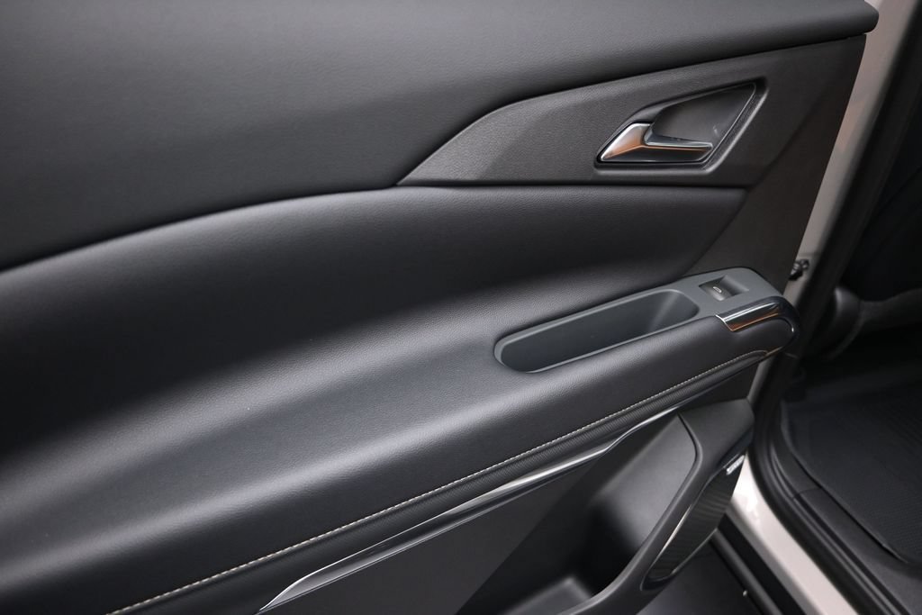 2027 Chevrolet Traverse Z71 - Photo 15