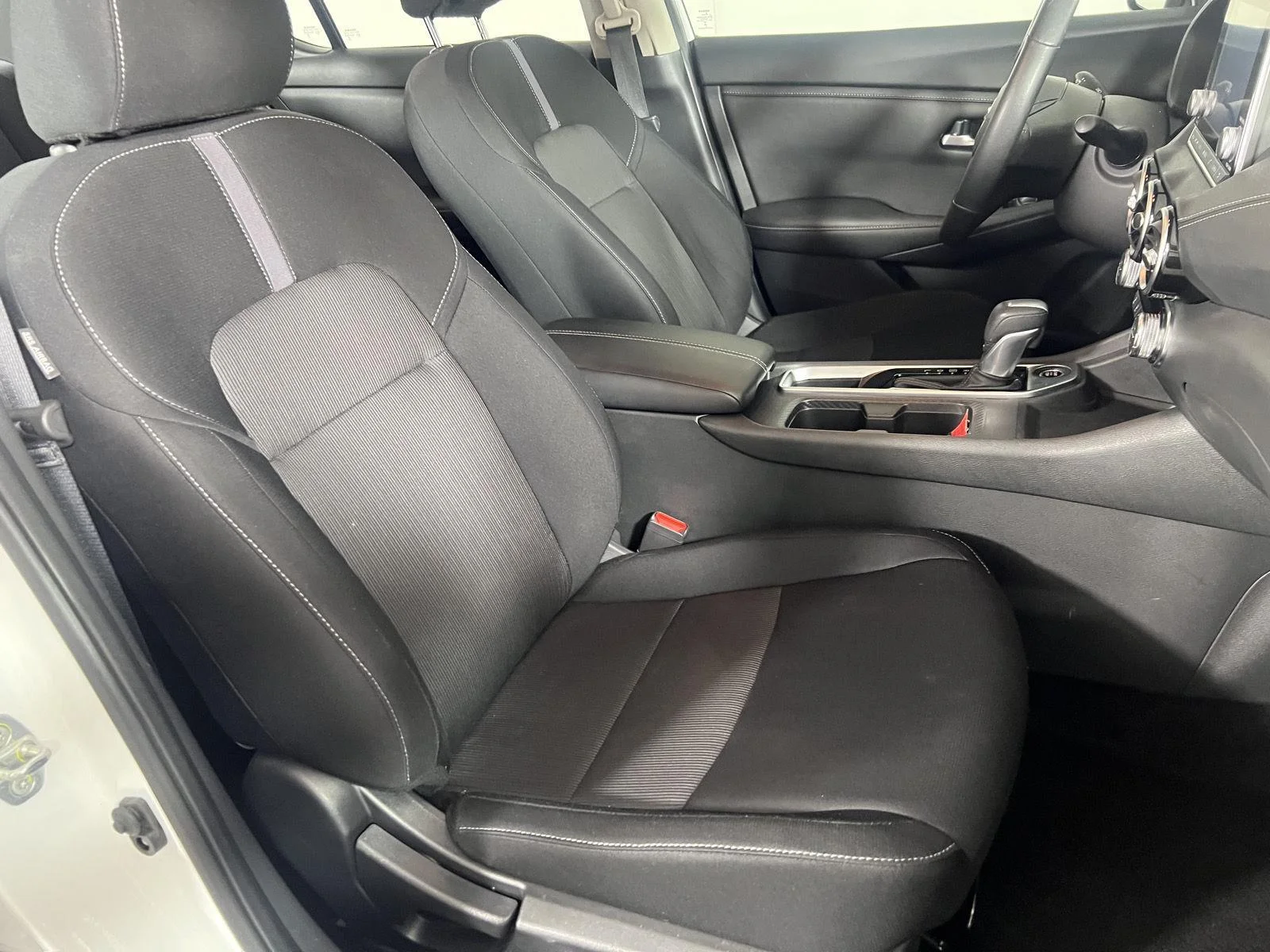 Used 2023 Aspen White Tricoat Nissan SV image 22