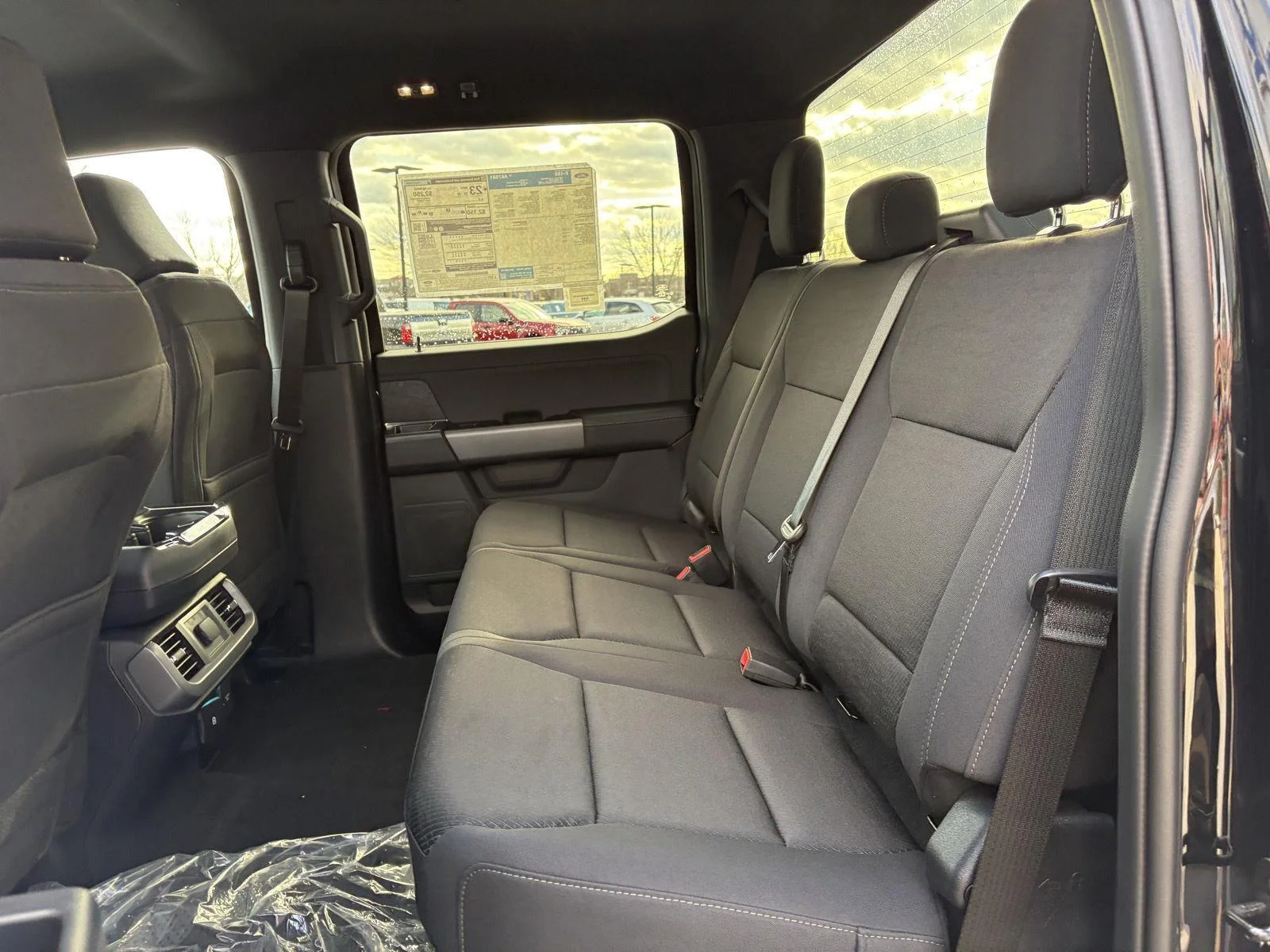 New 2026 Agate Black Metallic Ford XLT image 19
