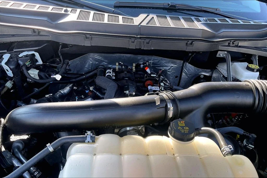 Certified Used 2026 Black Metallic Ford Lariat image 9
