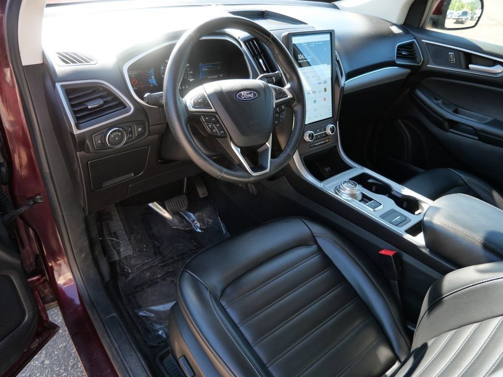 Used 2021 Red Ford SEL image 3