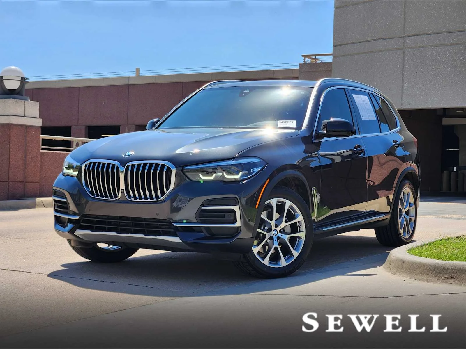2023 BMW X5 sDrive40i's photo